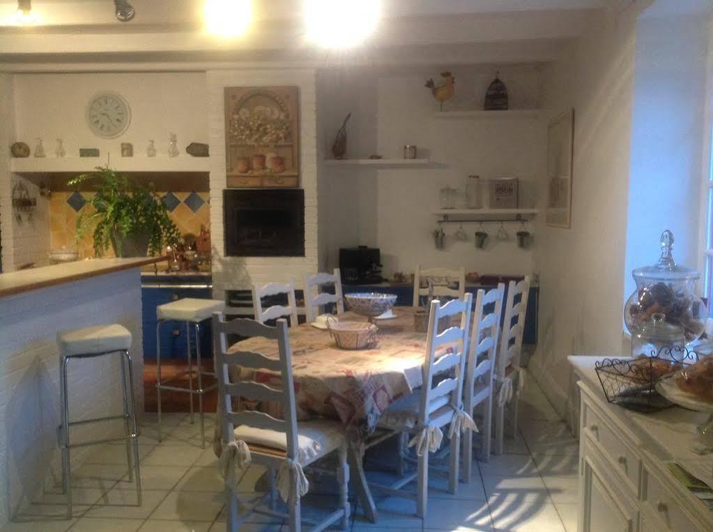 לינה וארוחת בוקר Tremereuc Au Jardin D'Eloise מראה חיצוני תמונה