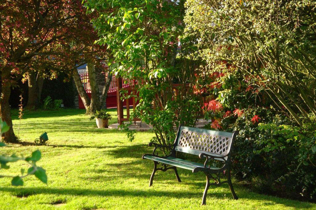 לינה וארוחת בוקר Tremereuc Au Jardin D'Eloise מראה חיצוני תמונה